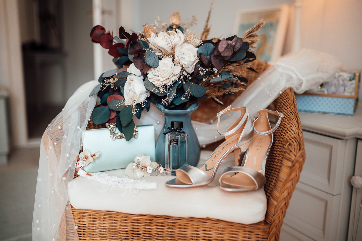 Stillleben mit Braut-Accessoires - nach der Bearbeitung